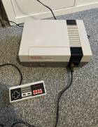 A la venta Consola Nintendo NES con mando original, USD 55