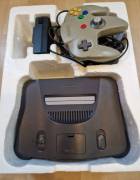 A la venta Consola Nintendo 64 con caja, 1 mando y 2 juegos, USD 175