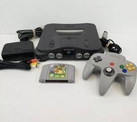En venta Consola Nintendo 64 + Cables + 2 Mandos + Super Mario 64, USD 175