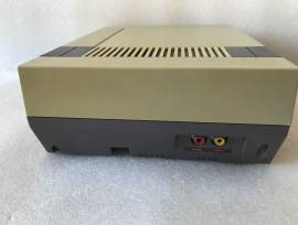 A la venta Consola Nintendo NES PAL con cables, mando y 1 juego, € 70