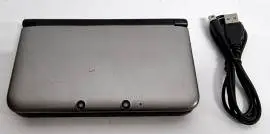 A la venta Consola Nintendo 3DS XL con cargador USB, € 125