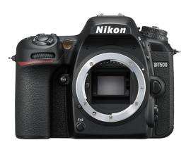 Nikon D7500 20.9 MP 3 inch screen SLR camera for sale, € 995