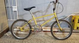 Vendo Bicicleta BMX original con cuadro aurora de los 80, € 325