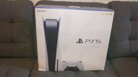 For sale PS5 console with reader Brand new , € 485