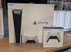 For sale new PS5 console with 2 controllers, brand new, € 485