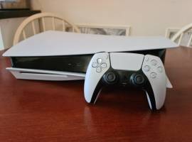 PS5 console for sale with little use, in perfect condition, € 495