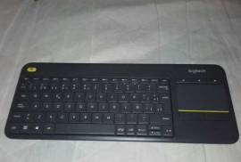 Vendo Teclado Logitech K400+, USD 20