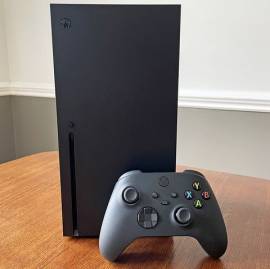 Vendo consola Xbox Series X con un mes de uso, USD 395