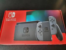 Vendo consola Nintendo Switch con 3 juegos, USD 185.00