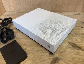 Sale of Xbox One S Digital console 500gb + 500GB External Hard Drive, € 130