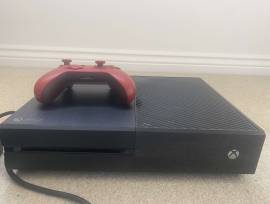 xbox one 1tb console plus red controller for sale, € 90