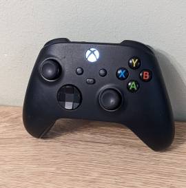 For sale Xbox One controller and Series X|S carbon black (1914), € 30