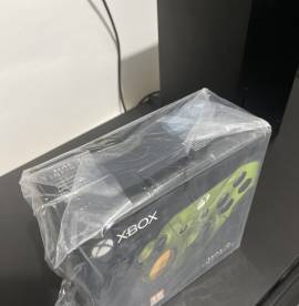 Sell Xbox One controller Halo Infinite Limited Edition Elite Series 2, USD 500