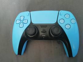 PS5 DualSense Wireless Ice Blue controller for sale, € 60