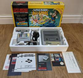 Se vende consola Super Nintendo SNES versión Mario All Stars en caja, € 180