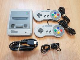 For sale console Super Nintendo Classic Mini like new, € 100