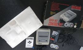 For sale console Super Nintendo SNES + Super Mario Kart, € 80