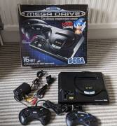 Se vende consola Mega Drive con caja original, € 85