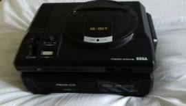 Se vende consola Sega Mega CD con varios juegos, € 650