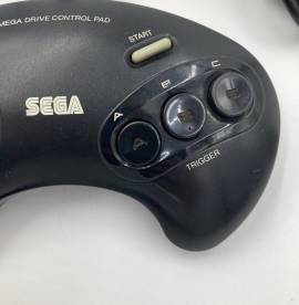 Mega Drive controller for sale in good condition., € 15