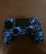 FOR SALE 2 PS4 CONTROLLERS, € 65