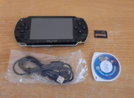 Se vende consola PSP 1003. 1 juego, tarjeta de memoria y usb cargador, USD 60