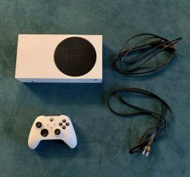 For sale Xbox Series S console with 1 controller like new, USD 250.00