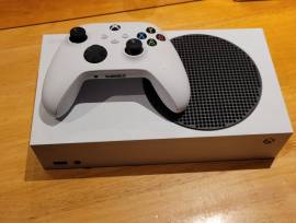 Se vende consola Xbox Series S sin cables, USD 150