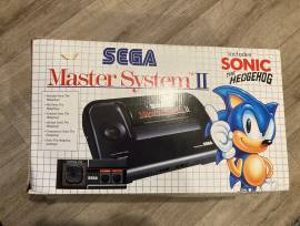 Se vende consola Sega Master System 2 con caja, 1 mando y 1 juego, € 150.00