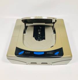 En venta consola Sega Saturn HST 3210 NTSC versión japonesa, USD 130