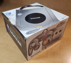 En venta consola tNintendo Gamecube Platinum con embalaje y accesorios, USD 275