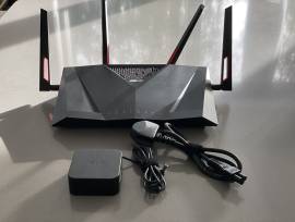 Se vende Router ASUS DSL-AC88U AC3100 Wi-Fi Gigabit, € 130