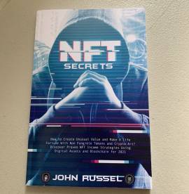 Vendo libro NFT SECRETS by John Russel, USD 20